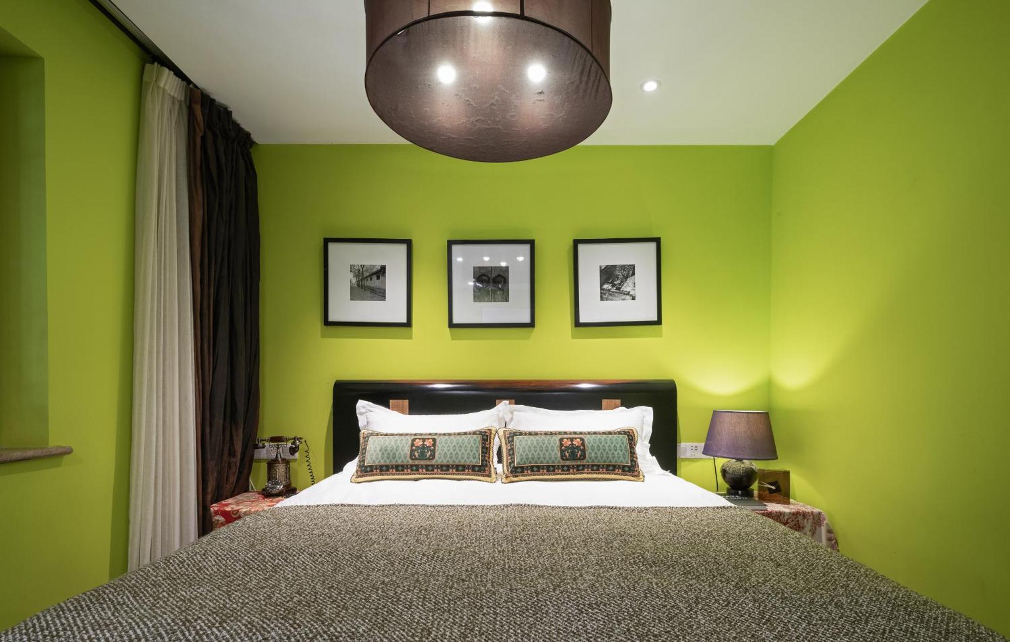 Hotel Cote Cour Deductive Beijing - Quadrangle Close To Tiananmen Square & Forbidden City & Nanluoguxiang, Walk To Wangfujing, English Speaking, Free Wifi, Free Laundry, Free Wonton & Noodles With Tour Ticket Service, Free Selfies With Ancient Costum ภายนอก รูปภาพ
