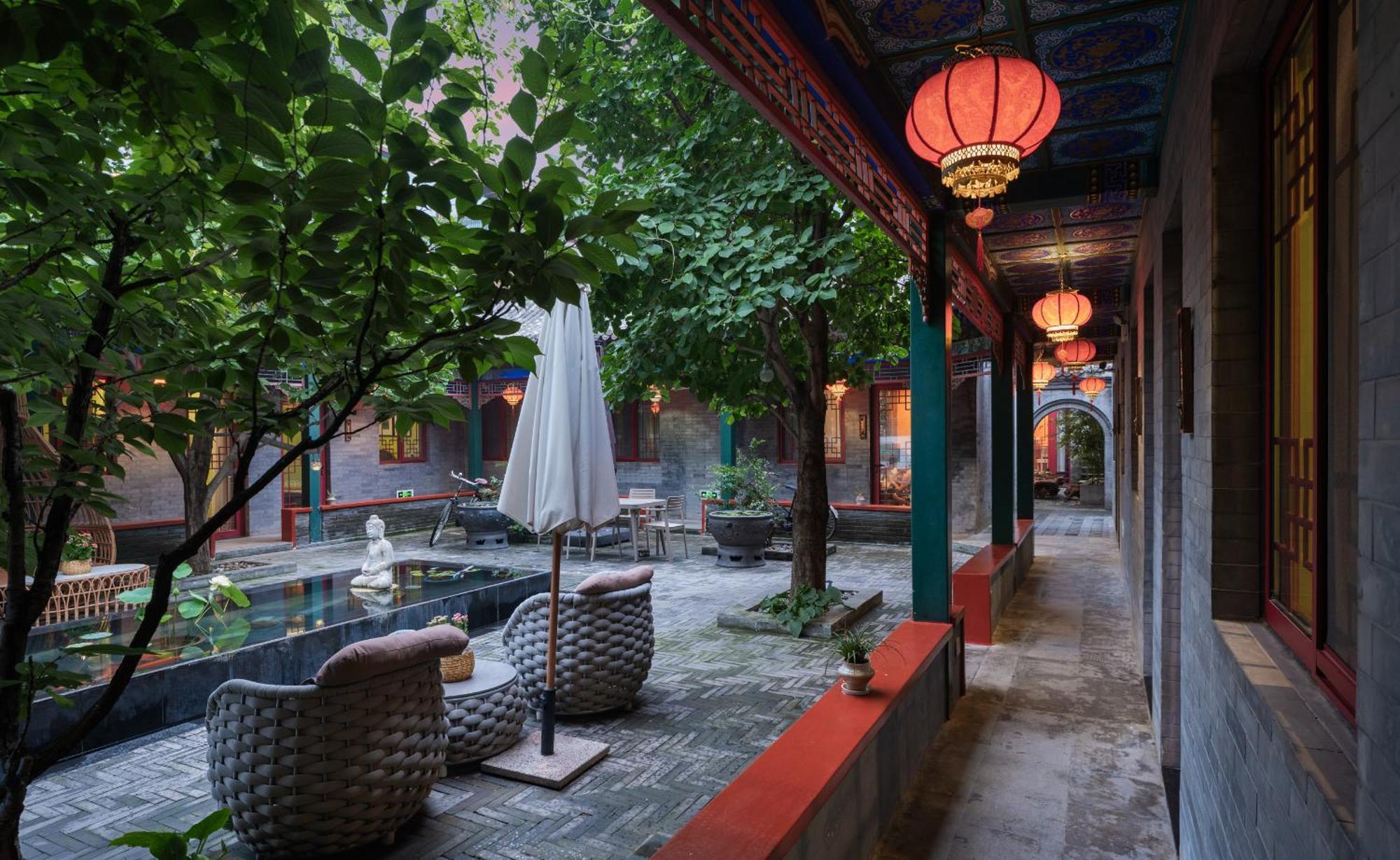 Hotel Cote Cour Deductive Beijing - Quadrangle Close To Tiananmen Square & Forbidden City & Nanluoguxiang, Walk To Wangfujing, English Speaking, Free Wifi, Free Laundry, Free Wonton & Noodles With Tour Ticket Service, Free Selfies With Ancient Costum ภายนอก รูปภาพ