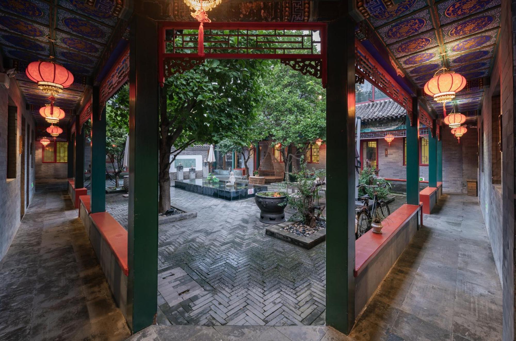 Hotel Cote Cour Deductive Beijing - Quadrangle Close To Tiananmen Square & Forbidden City & Nanluoguxiang, Walk To Wangfujing, English Speaking, Free Wifi, Free Laundry, Free Wonton & Noodles With Tour Ticket Service, Free Selfies With Ancient Costum ภายนอก รูปภาพ