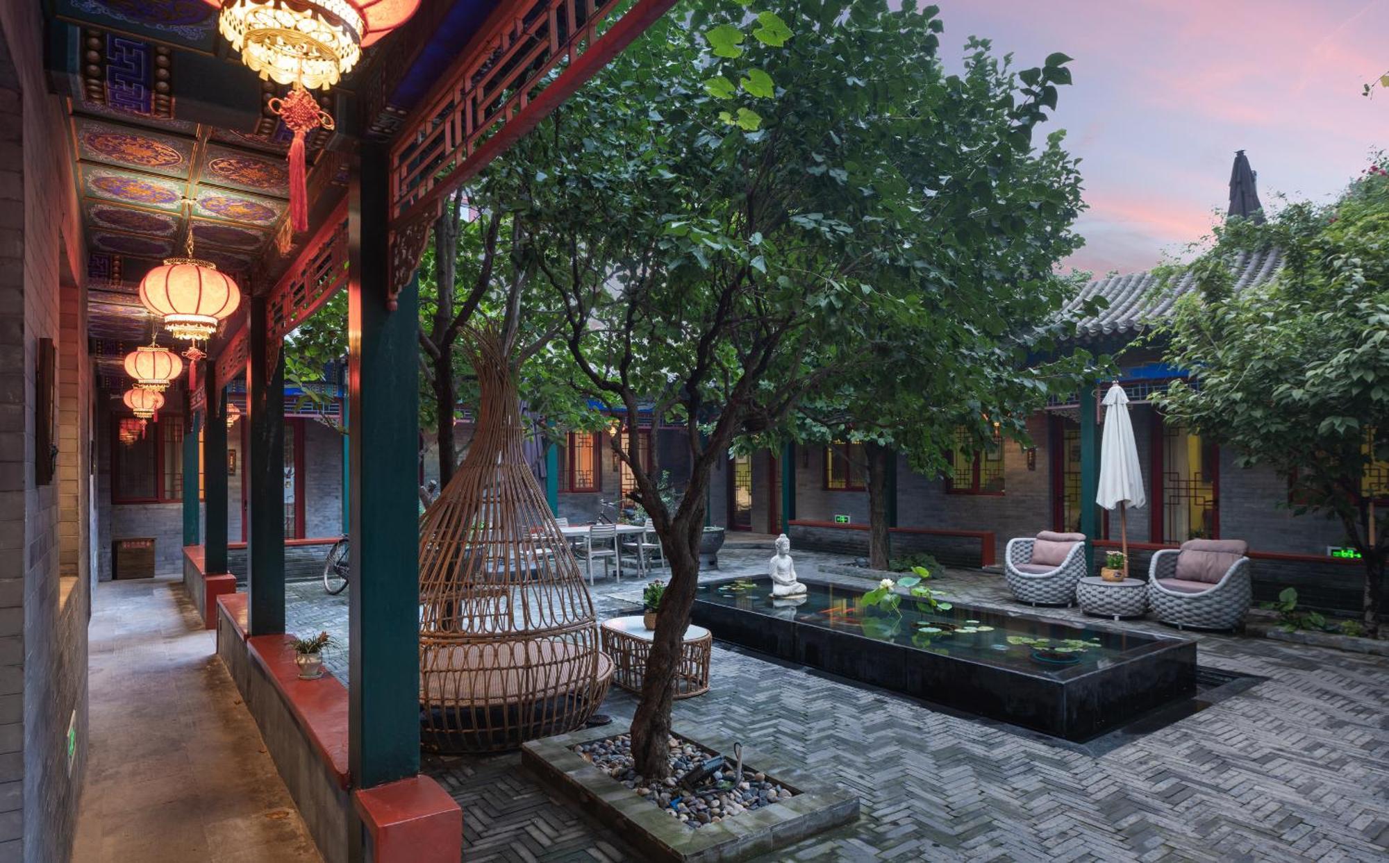 Hotel Cote Cour Deductive Beijing - Quadrangle Close To Tiananmen Square & Forbidden City & Nanluoguxiang, Walk To Wangfujing, English Speaking, Free Wifi, Free Laundry, Free Wonton & Noodles With Tour Ticket Service, Free Selfies With Ancient Costum ภายนอก รูปภาพ