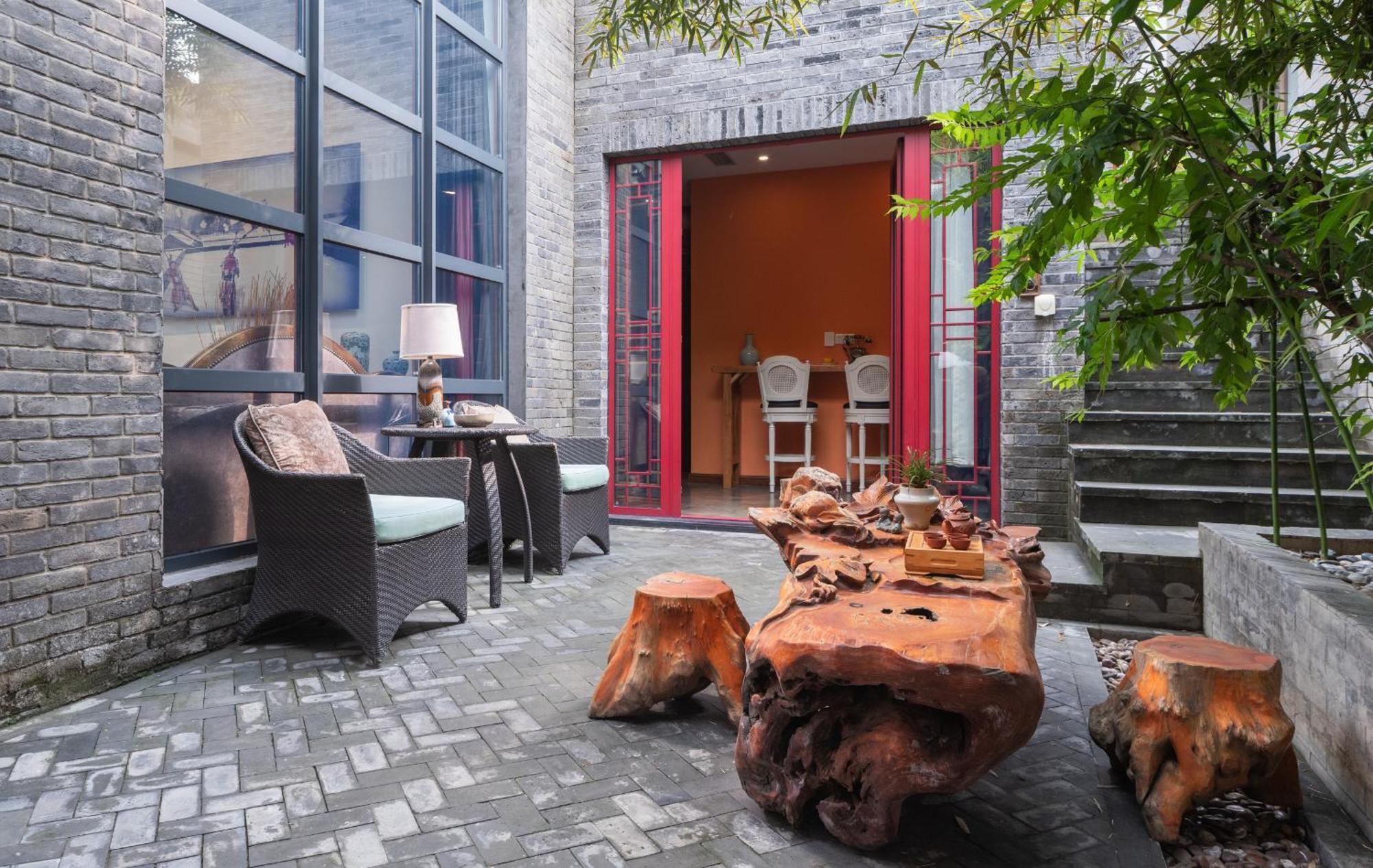 Hotel Cote Cour Deductive Beijing - Quadrangle Close To Tiananmen Square & Forbidden City & Nanluoguxiang, Walk To Wangfujing, English Speaking, Free Wifi, Free Laundry, Free Wonton & Noodles With Tour Ticket Service, Free Selfies With Ancient Costum ภายนอก รูปภาพ