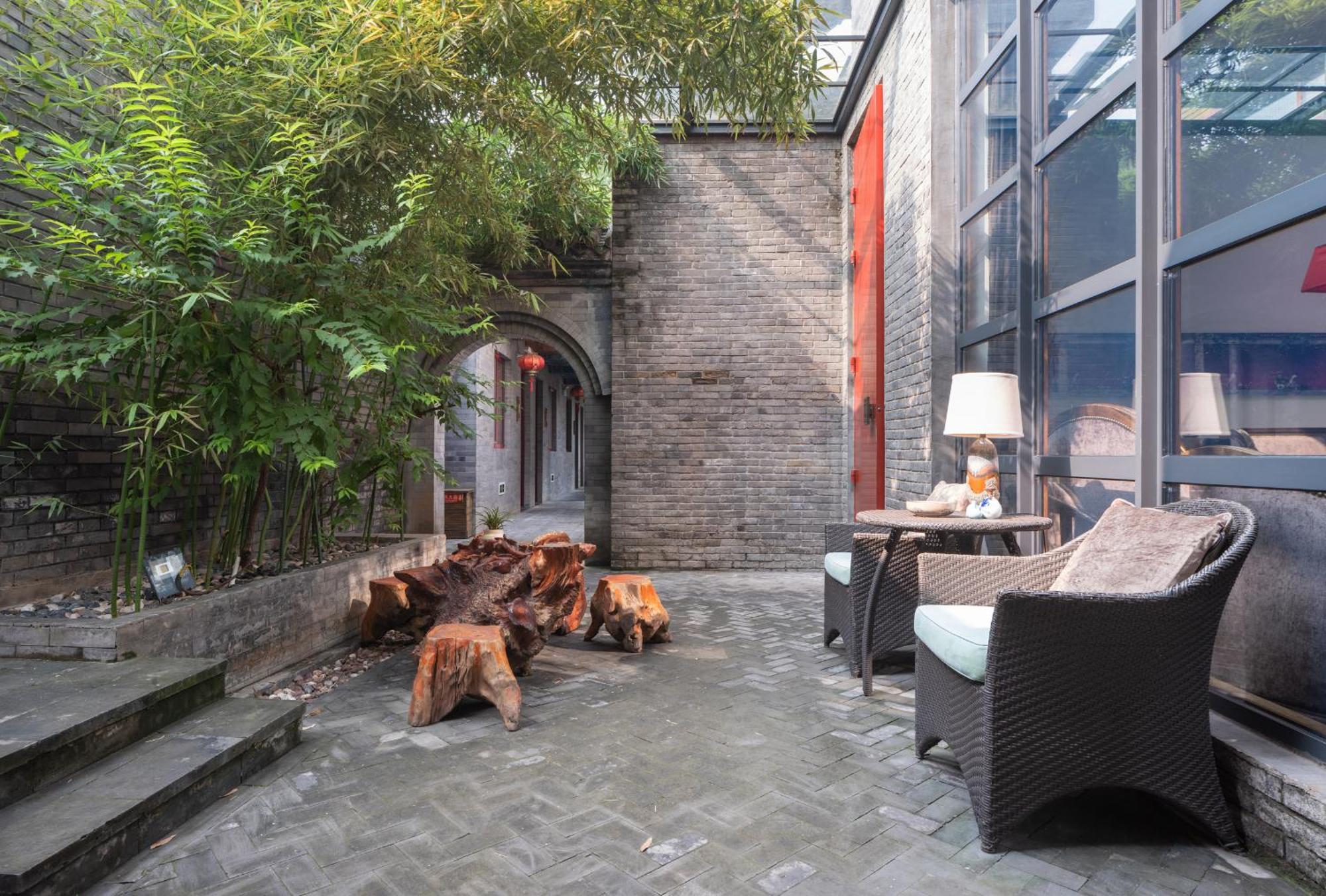 Hotel Cote Cour Deductive Beijing - Quadrangle Close To Tiananmen Square & Forbidden City & Nanluoguxiang, Walk To Wangfujing, English Speaking, Free Wifi, Free Laundry, Free Wonton & Noodles With Tour Ticket Service, Free Selfies With Ancient Costum ภายนอก รูปภาพ