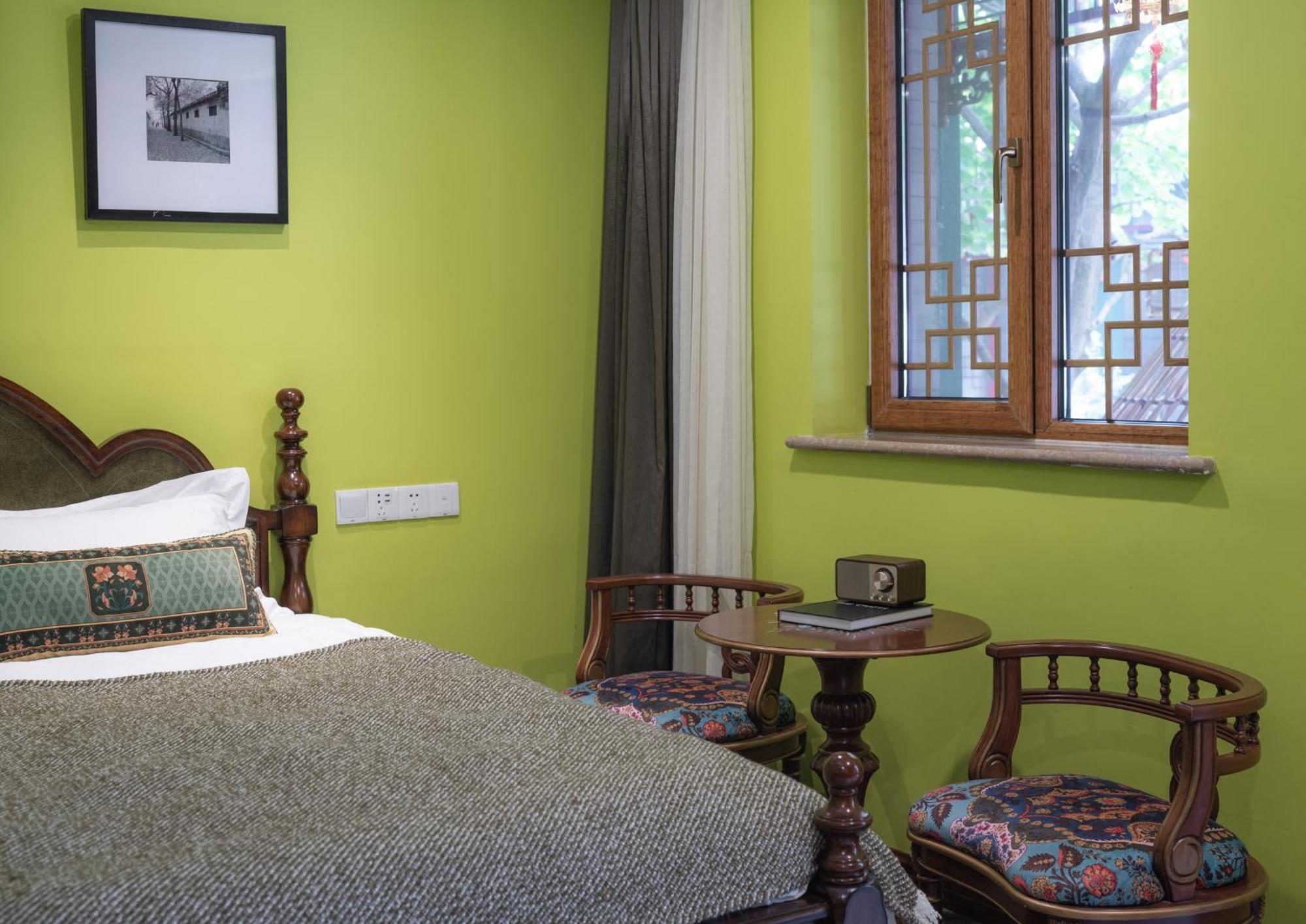 Hotel Cote Cour Deductive Beijing - Quadrangle Close To Tiananmen Square & Forbidden City & Nanluoguxiang, Walk To Wangfujing, English Speaking, Free Wifi, Free Laundry, Free Wonton & Noodles With Tour Ticket Service, Free Selfies With Ancient Costum ภายนอก รูปภาพ